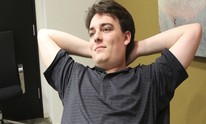 Palmer Luckey reportedly donates to Revive development